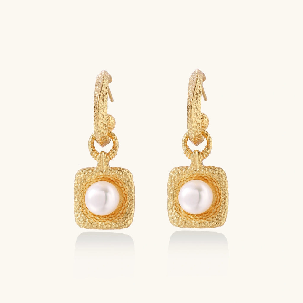 Gold vermeil pearl drop earrings with freshwater pearl in hammered 24K gold over 925 sterling silver, front view | VAHN Jewels