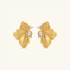 Brushed gold flower stud earrings in 18K gold-plated 925 sterling silver | VAHN Jewels